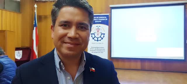 #Aniversario93

Agradecemos la presencia del presidente de la Cámara Nacional de Comercio, José Pakomio Torres, en nuestro nonagésimo tercer aniversario, quien compartió con nosotros un emotivo saludo.

#cncchile
#Comercioformal
#exigetuboleta
#camaraquilpué
#Quilpué 
#Chile
 #pyme